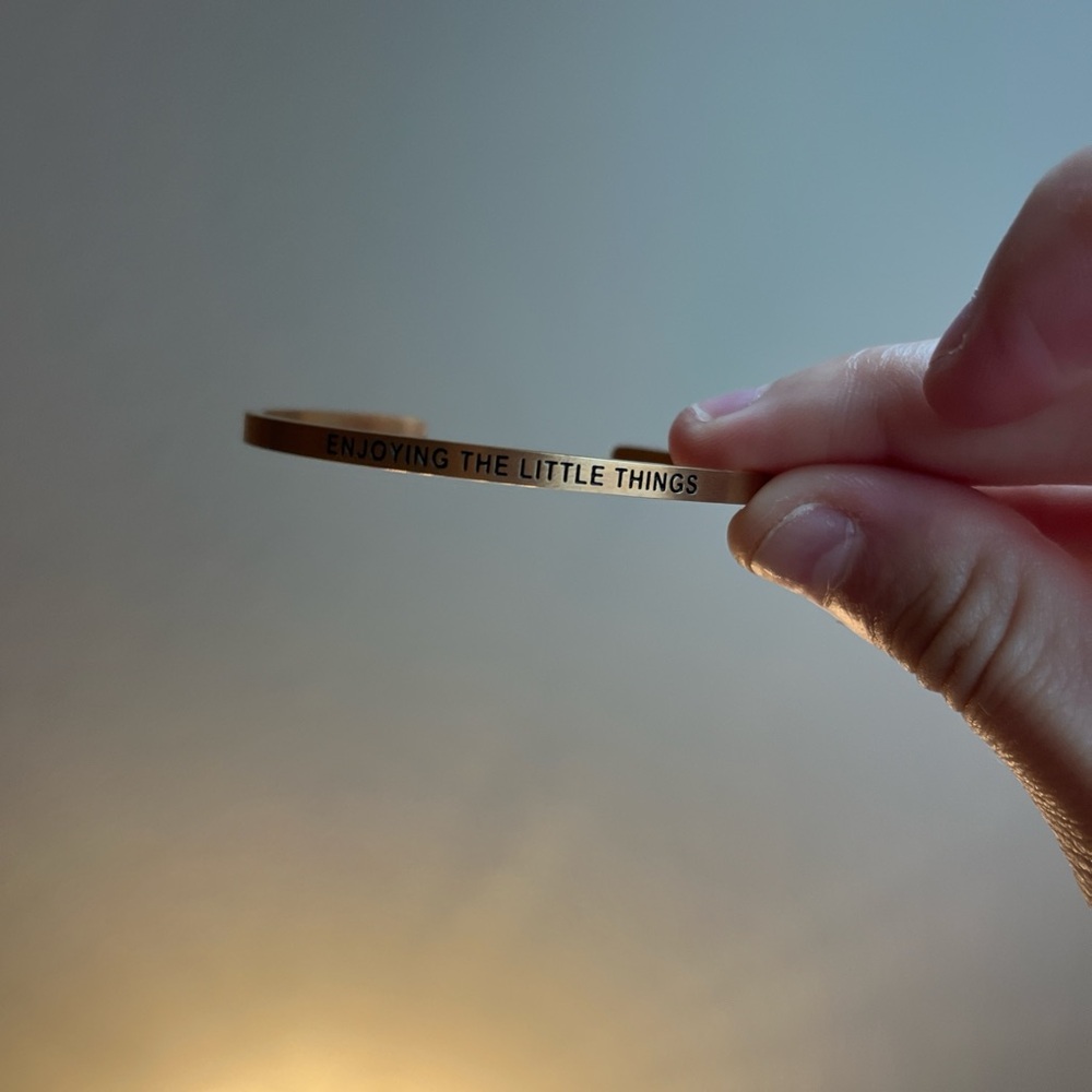 “enjoying the little things” bracelet